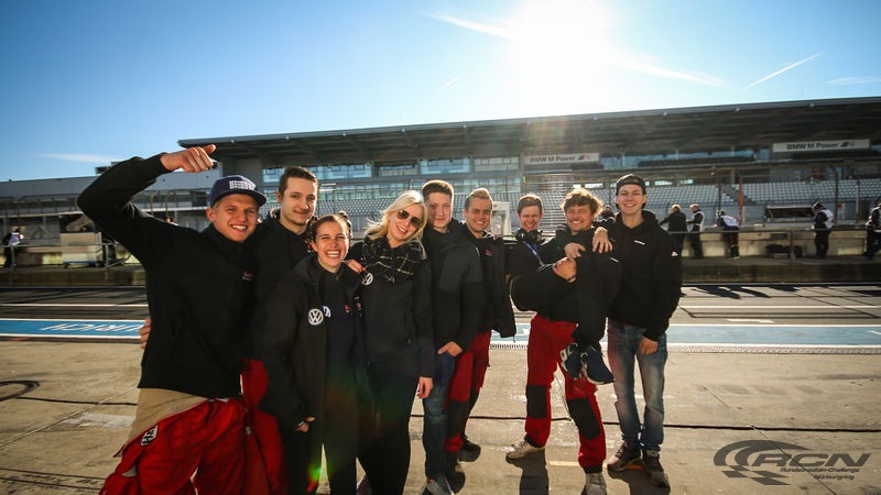 09rcn16_24202.jpg